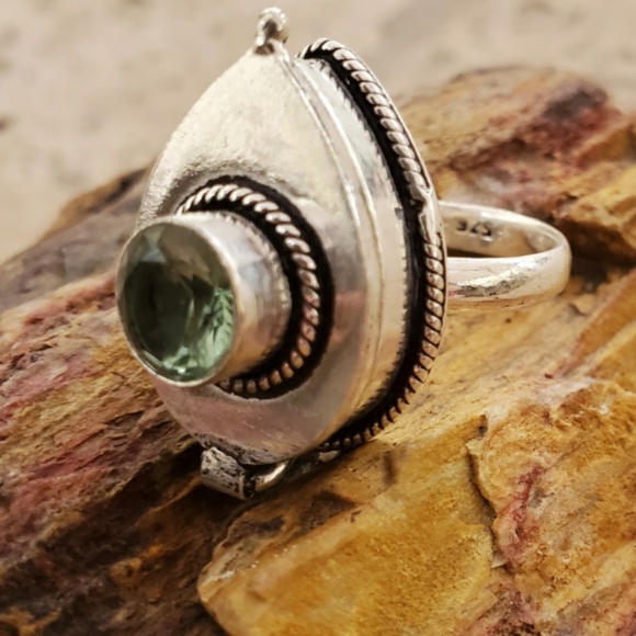 New Green Quartz 925 Silver Poison Ring. - Picture 3 of 16